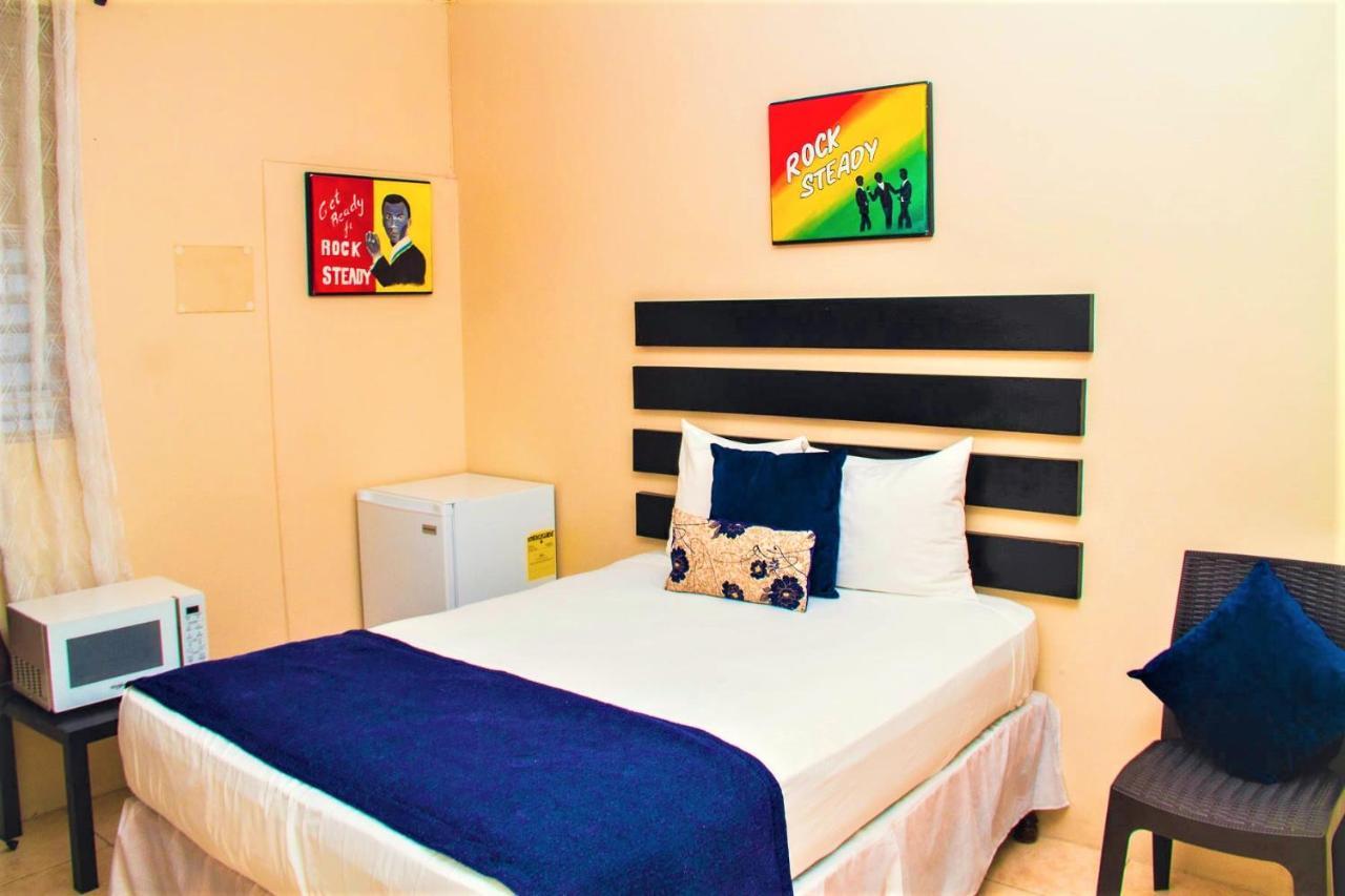 Eventuality B&B New 킹스톤 외부 사진